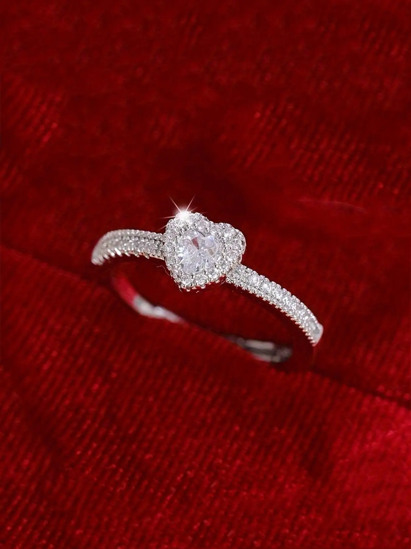 1 PC Romantic Heart Cubic Zirconia Ring For Women Beautiful Rings For Wedding Engagement Anniversary Party Jewelry Valentine's Day Gift Heart Shaped Engagement Ring