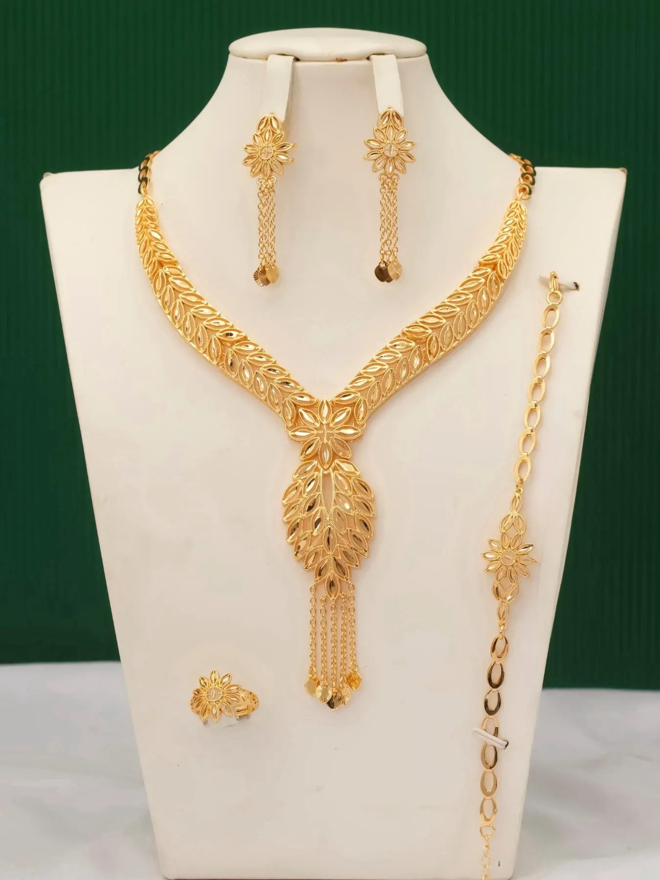 Elegant Leaf Design Jewelry Accessories Set, Fashion Rhinestone Decor Necklace Bracelet Earrings Ring for Party, Daily Clothing Decor, Trendy All-match Jewelry for Gift, Matching Jewelry Set