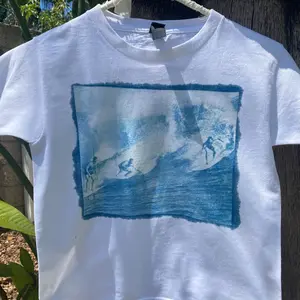 Surfer sunprinted babytee, trendy babytee Surfer sunprinted babytee, trendy babytee