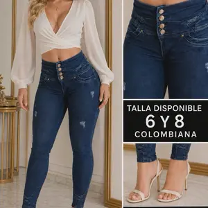Tono azul sin bolsa 4 botones. Diseño en bota  rasgado