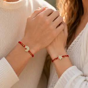 Moon and Star Matching Bracelets for Couples, Natural Jade Red String Bracelet Set, Adjustable Couple Bracelets for Men and Women, Moon Protects Star Love Bracelet Gift for Girlfriend Boyfriend, Stone for Luck