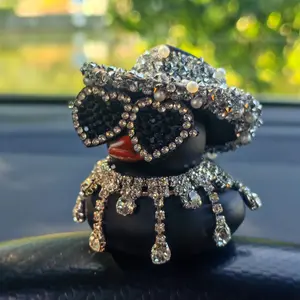 Black diamond rubber duck car decoration-interesting office gift, cool dashboard decoration, car interior decoration, suitable for car parts, interesting design of black body, durable PVC material, easy to install, very suitable.