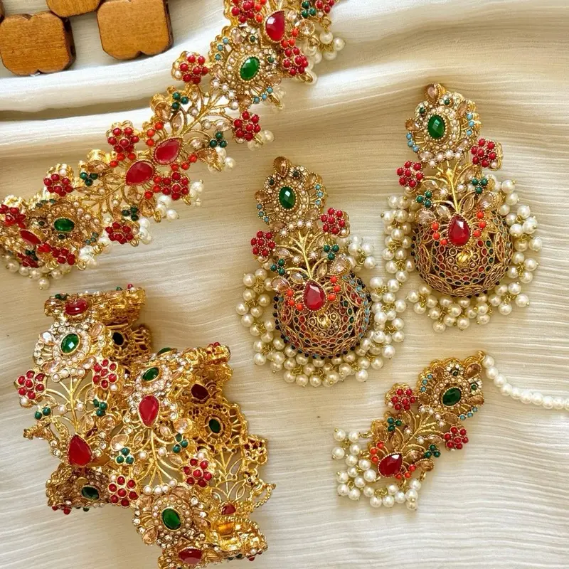 Choker set