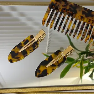 No Crease Hair Clip | White and Tortoiseshell Designs| Beautiful Chic Stylish | 4 Pack | Acetate