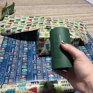 Product Review of Little Elf Gift Wrap Cutting Tool (2-Pack) - As Seen on Shark Tank - Easy and Safe Wrapping Paper Cutting Tool from J**a