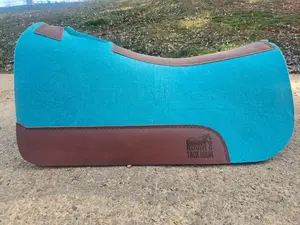 Blue saddle pad 28x28" 3/4"