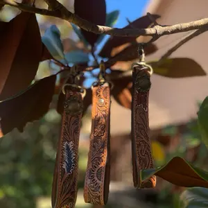 Tooled Wristlets Keychains - Handcrafted Leather Keychains with Intricate Floral and Leaf Designs for Stylish Accessory