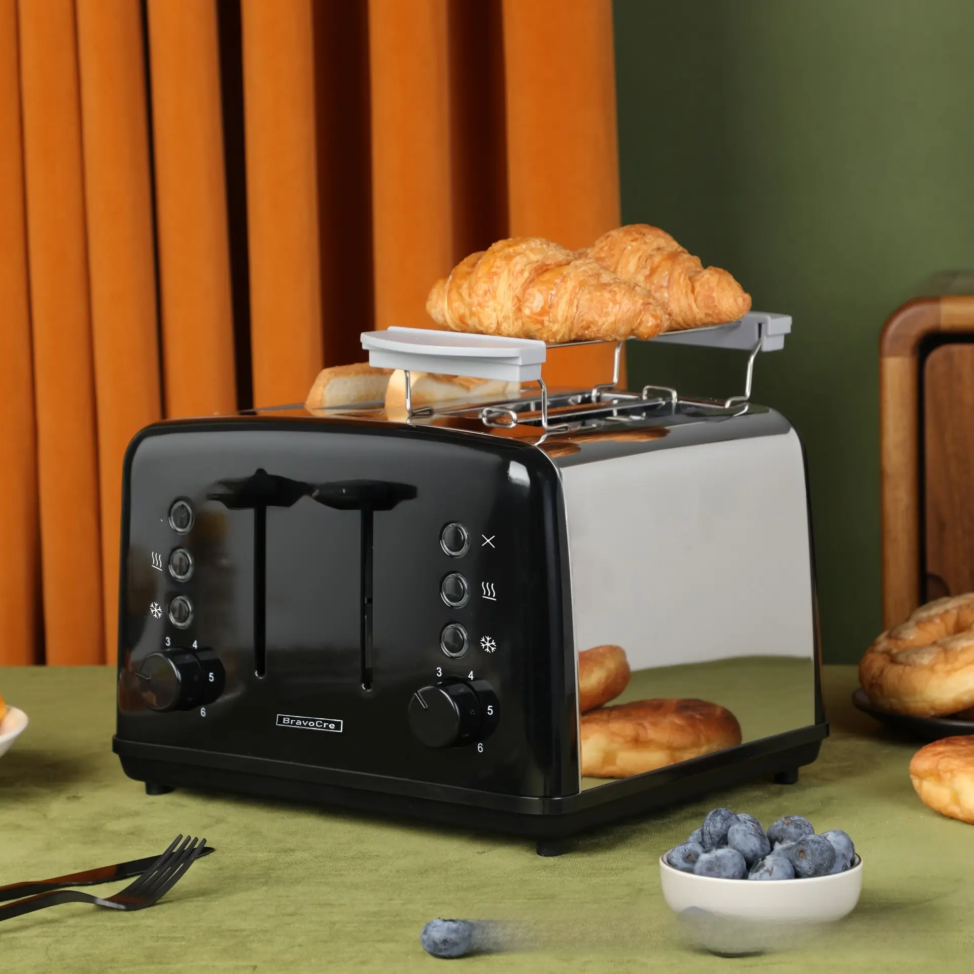 Retro 4-Slice Stainless Steel Toaster with 6 Browning Levels, Bread Defrost Function, Household Breakfast & Sandwich Maker Appliance