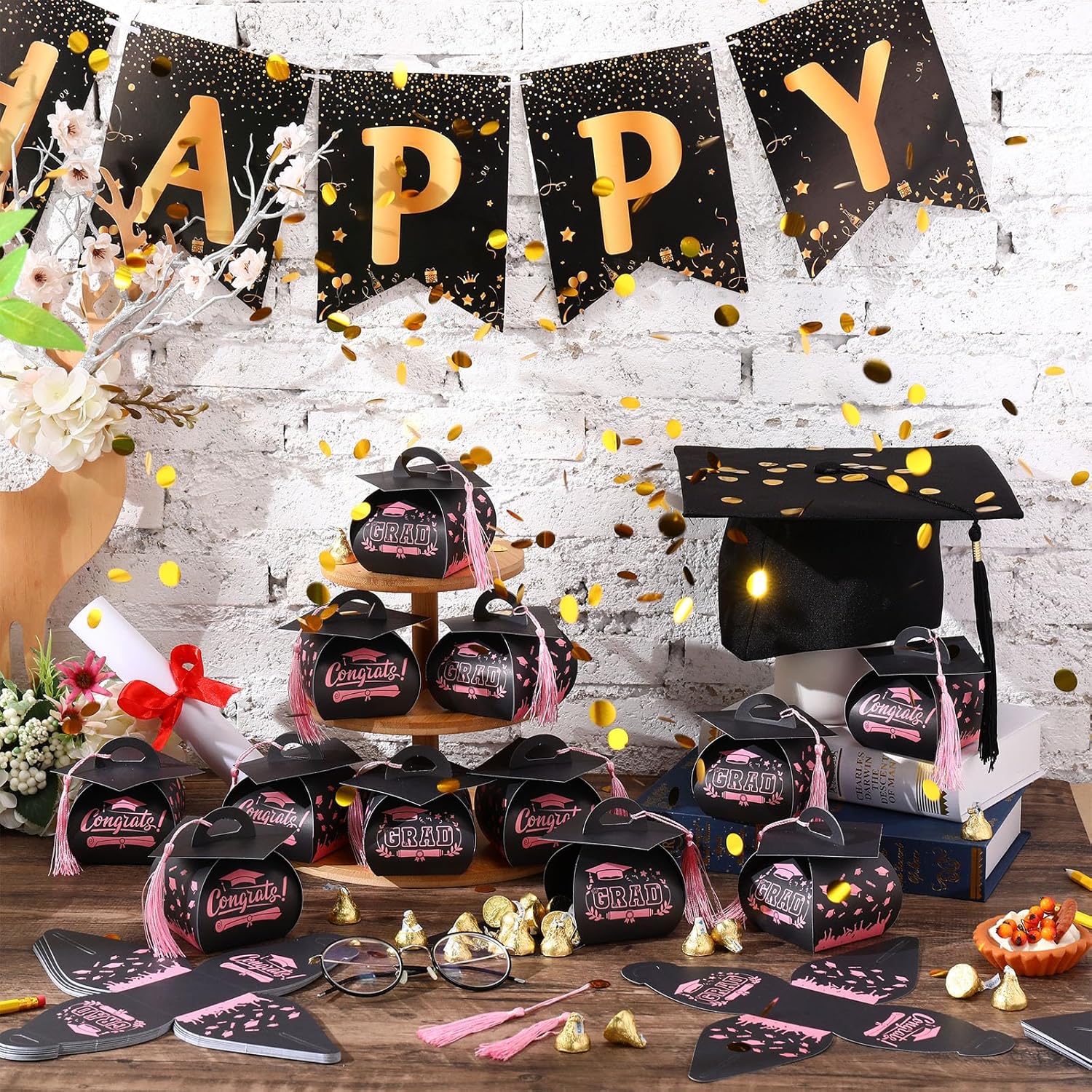 30 Pcs Graduation Cap Gift Boxes Graduation Party Favors Graduation Gifts Class of 2026 Candy Box with Tassel Table Centerpieces Graduation Decoration Treat Candy Boxes for Grad Party Supplies