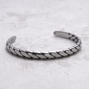 Twisted Rope Steel Hearts Cuff