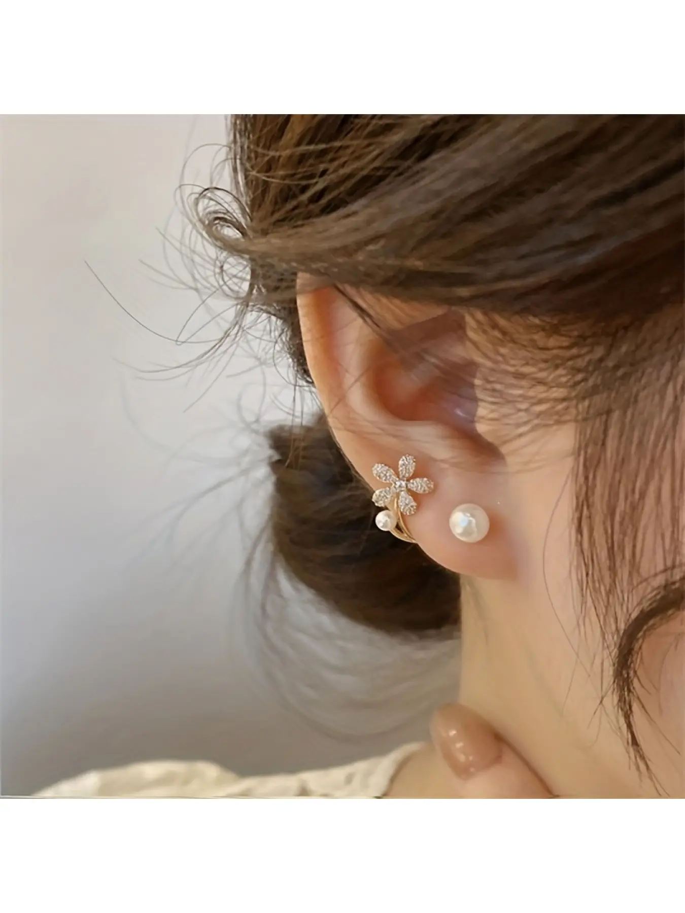 Imitation pearl and diamond-studded flower earrings for women, unique and stylish, chic gorgeous jewelry, versatile, high-end design earrings, Heart Shaped Earrings, Floral Stud Earrings, Fashionable Earrings, Ear Accessories