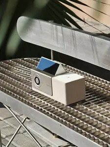 BECARSIR Mood Flip Screen Speaker with Sunset Glow & White Noise Function All-in-One Nighttime Hub for Relaxation and Sleep