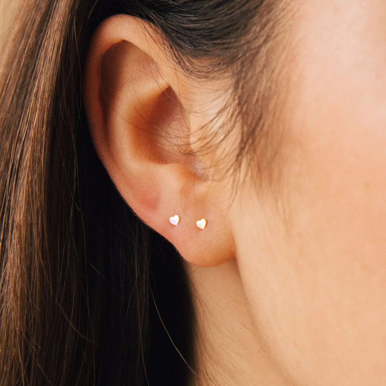 Tiny Heart Studs by Caitlyn Minimalist - Dainty Flatback Heart Earrings in Gold & Silver - Cute Cartilage Earrings - Perfect Gift for Her