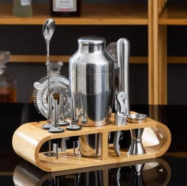 Stainless Steel Bar Shaker Set with Oval Bamboo Stand Base, Kitchenware & Bar Wine Utensil Accessory
