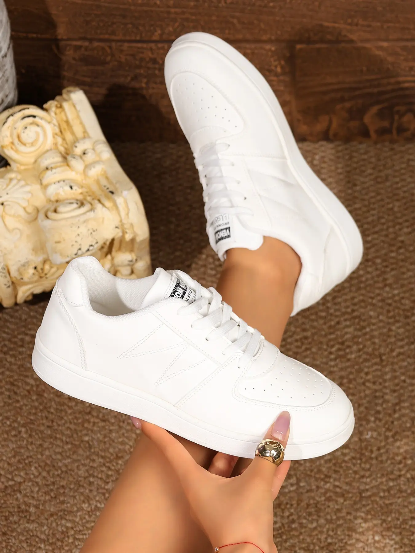2026 New Arrival Women's White Sneakers, PU Leather Non-slip Casual Shoes with Lace-Up Design, Lightweight Comfortable All-Match Low-Top Trainers For Daily Walking School Work