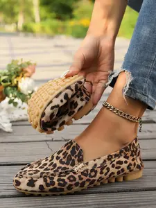 Women's Fashion Leopard Print Slip on Flat Shoes, Slip On Flats, Casual Comfortable Pointed Toe Shoes for Daily Wear, Lightweight Breathable Shoes for Women & Girls