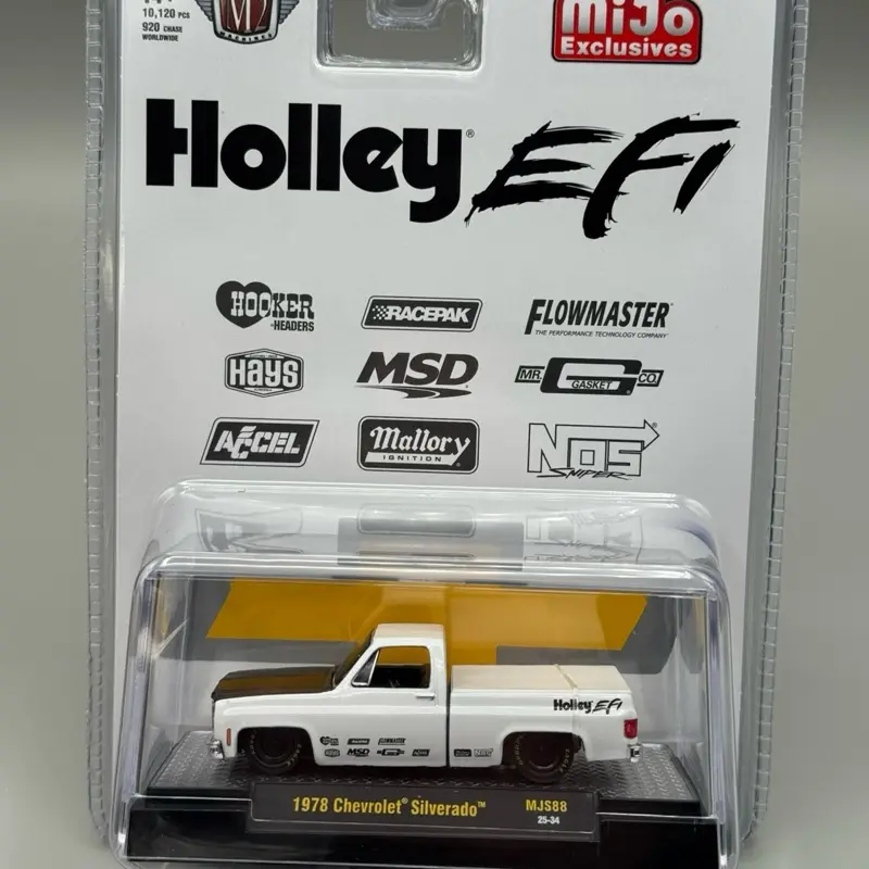 M2 Machines 1:64 1978 Chevrolet Silverado Holley Custom – White – MiJo Exclusives Limited Edition