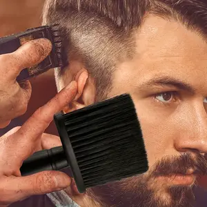 1 soft brush, neck and face duster, barbershop haircut cleaning brush, hairdressing styling tool. The soft brush head is skin-friendly and does not prick the skin. The long handle design is convenient for hand-held operation, suitable for sweeping away br