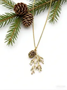 Vintage Forest Pine Cone Necklace, Women's Retro Style Jewelry, Perfect Gift for Holidays and Birthdays
