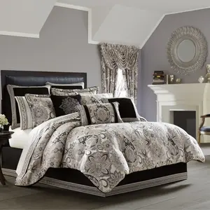 Guiliana Silver/Black 4-Piece Comforter Set By J Queen