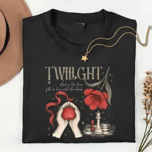 Retro Twilight So the Lion Fell in Love with the Lamb Shirt, Twilight Fans Tee, Twilight Saga Comic T-Shirt, Vampires Wolves Romance Shirt