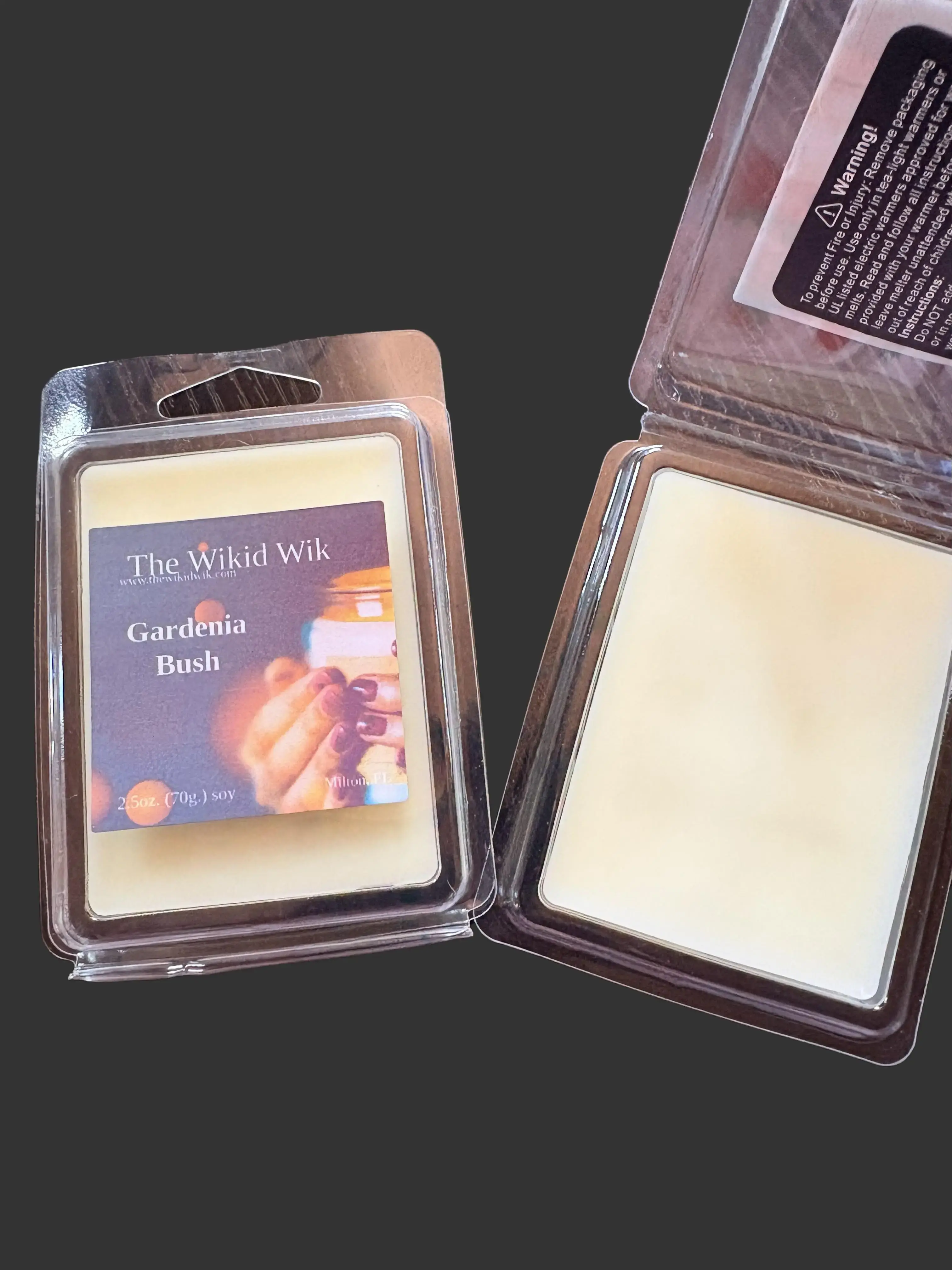 Gardenia Bush - Wax Melts...Lush, fresh, and beautifully floral — like standing next to a blooming gardenia bush in full bloom.