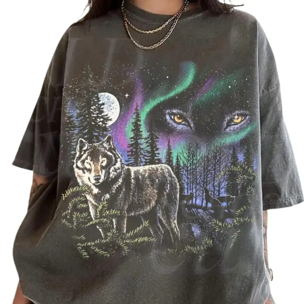Vintage Aurora Wolf Shirt, Northern Lights Wildlife Graphic Tee, Forest Night Animal T-Shirt, Aesthetic Nature Lover Shirt, Gift for Men, Gift for Women, Crew Neck T-shirt, Trending T-shirt