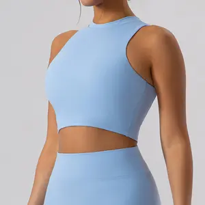 Chic Cropped Halter Top for Women - Basic Fit Minimalist Womenswear