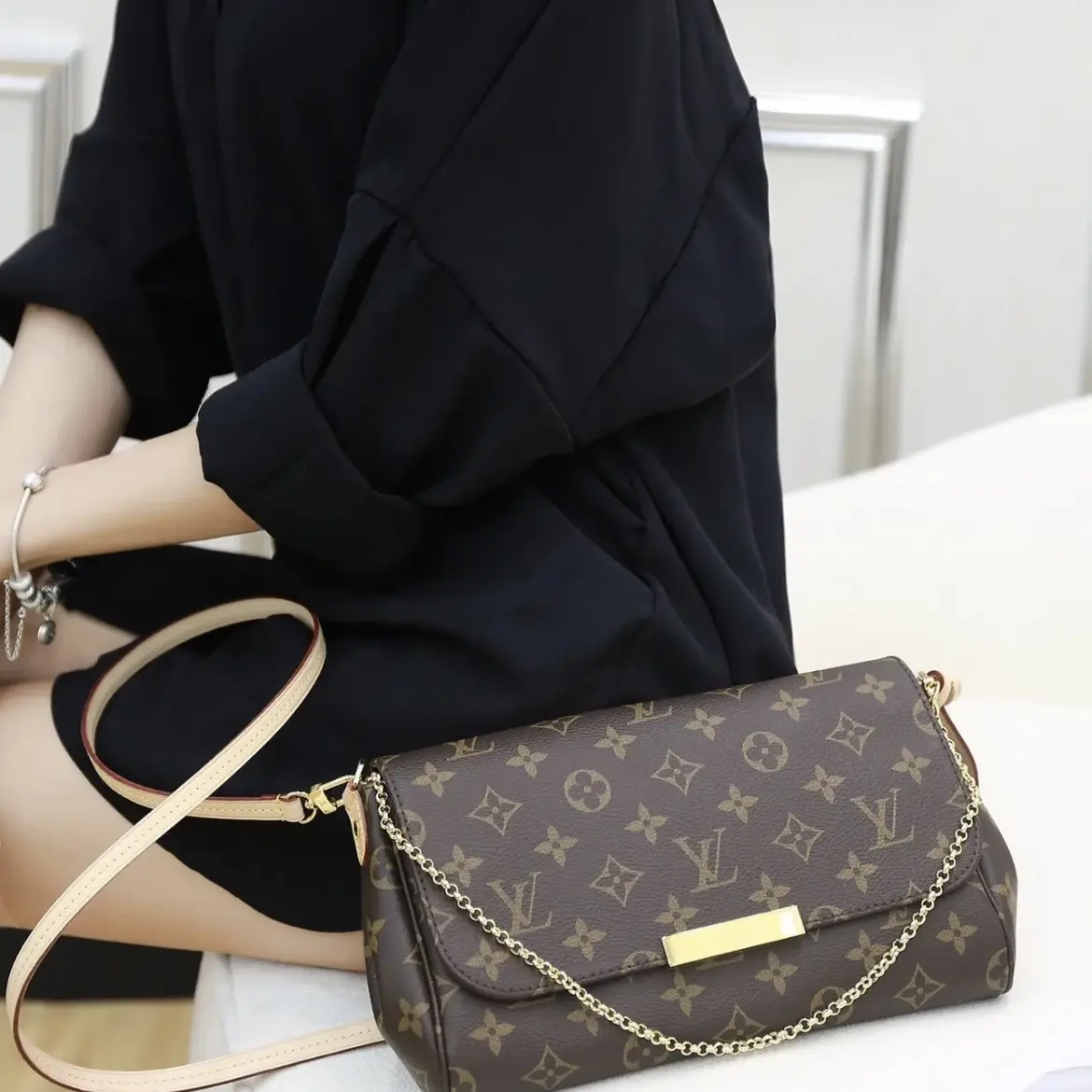 Pre-owned Louis Vuitton favorite mm