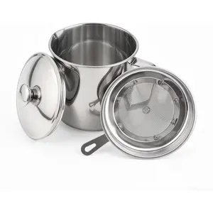 Bacon Grease Container，Stainless steel storage container with fine mesh filter，dust cover，and easy to grip handle，suitable for storing frying，and cooking oil in the kitchen(1.3L/44oz)