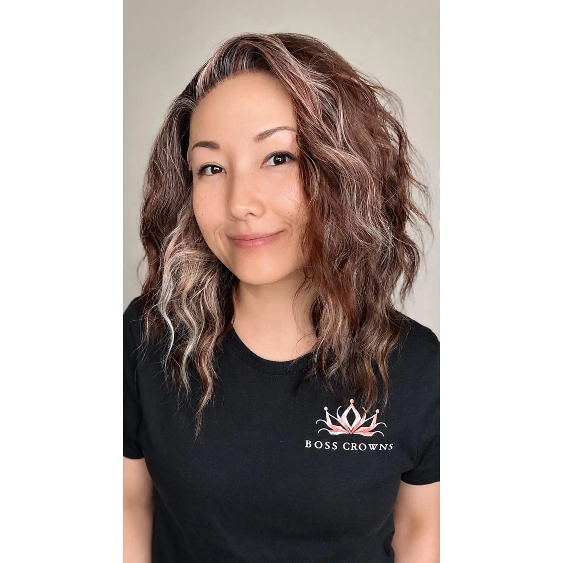 CARKIRA Jessie Blushed Auburn Wig, 16 Inch Body Wave Heat-Friendly Synthetic Hair, 13x4 Glueless Lace Front with a Natural Hairline, No Glue Wig, Natural Hairline Wigs