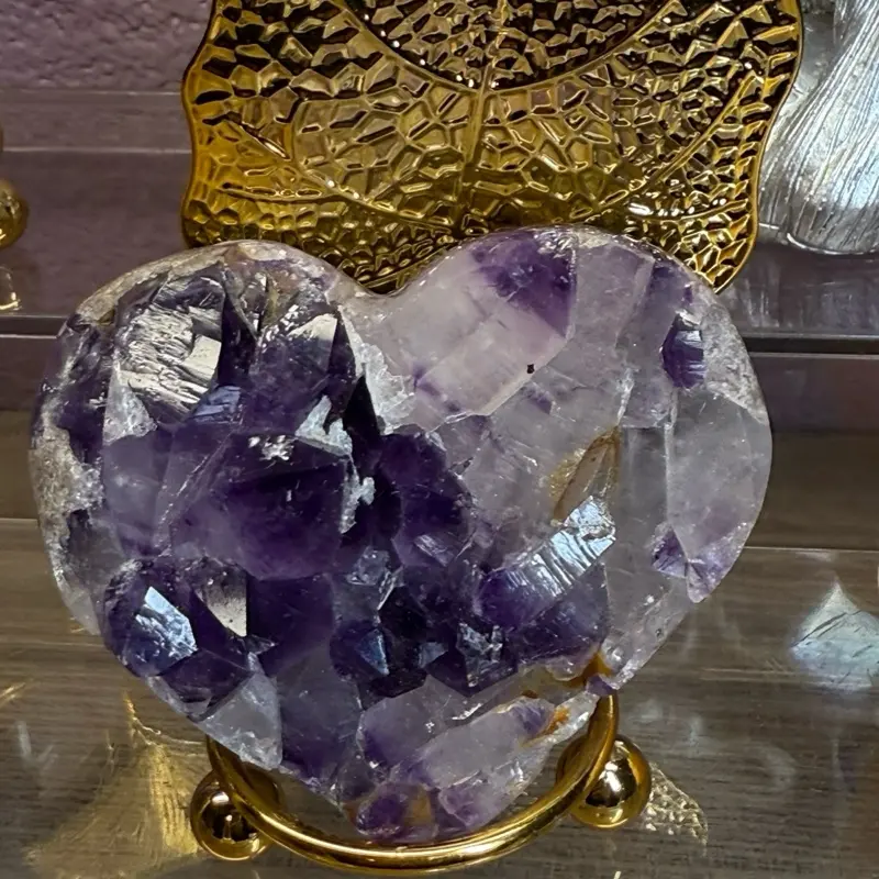 Amethyst Heart Cluster  Crystal of Divine Love, Calm & Spiritual Protection – Heart-Healing Energy for Peace & Intuition