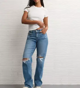 Women's Stretch Curvy Ripped Straight Jeans, Womenswear Bottom for Curvy Figures