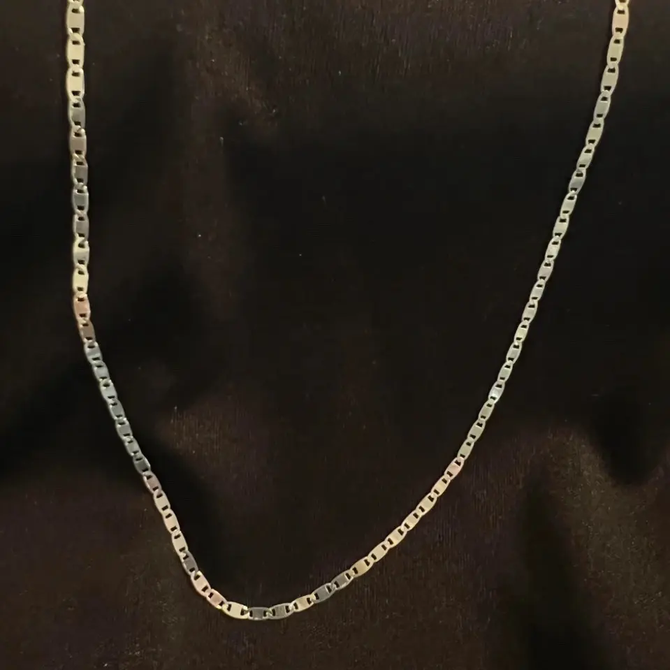 Julia Flat Link Necklace - Elegant Fashion Accessory for Women