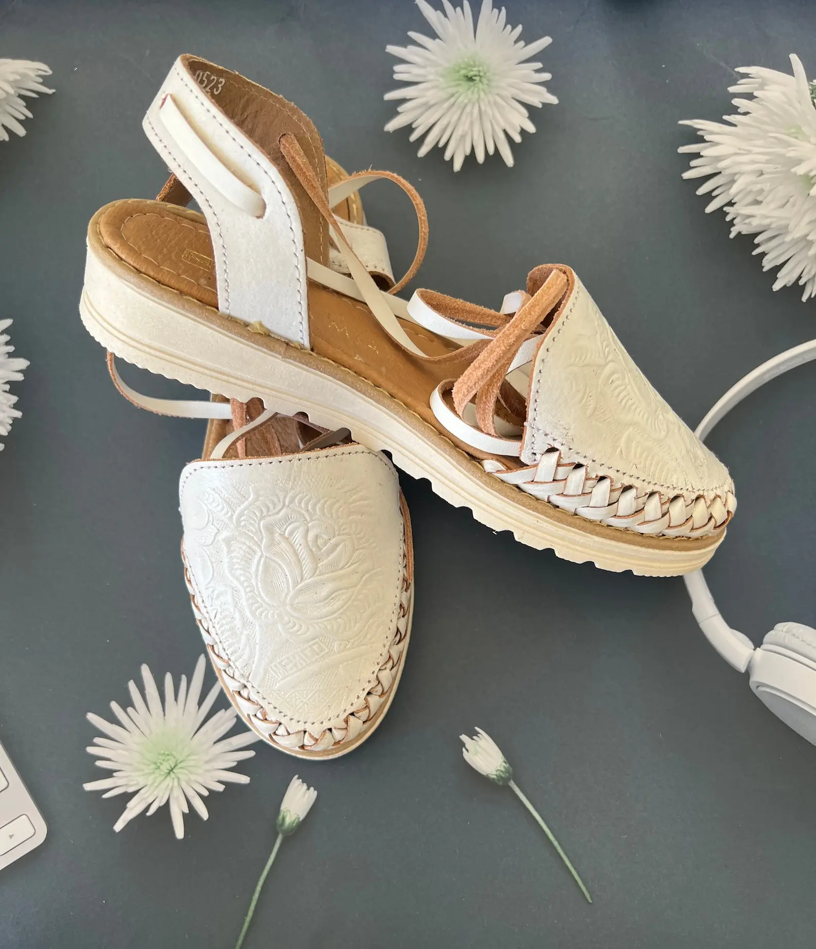Mexican Huarache Sandals - Boho- Hippie - Vintage - Mexican - Leather - Shoes - Handmade - Gift for her - gift for mom - Beach shoes -