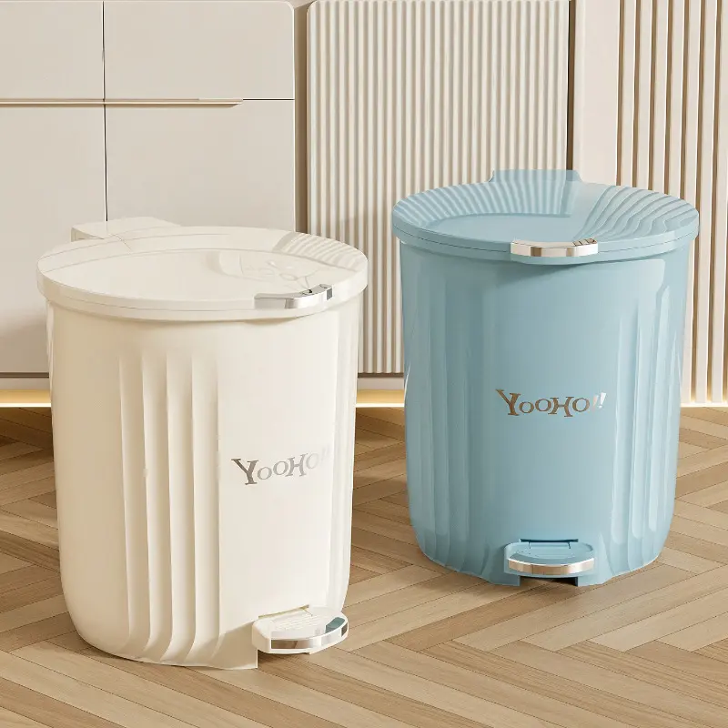 Large Capacity Step Trash Can with Foot Pedal, Extra Large Plastic Garbage Bin with Lid, Spacious Waste Container for Kitchen, Bathroom, Bedroom, Laundry Room and Office, Modern Ribbed Design, Hands-Free Opening, Stylish Home Wastebasket