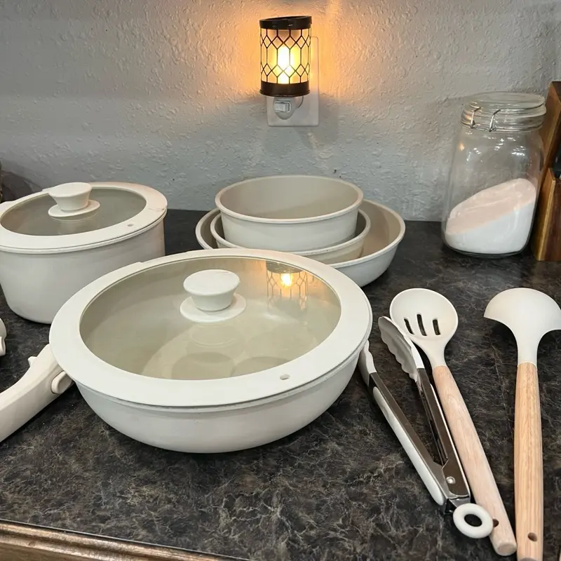 Cooking Set Includes Pots with Lids and Kitchen Utensils Cooking Set!