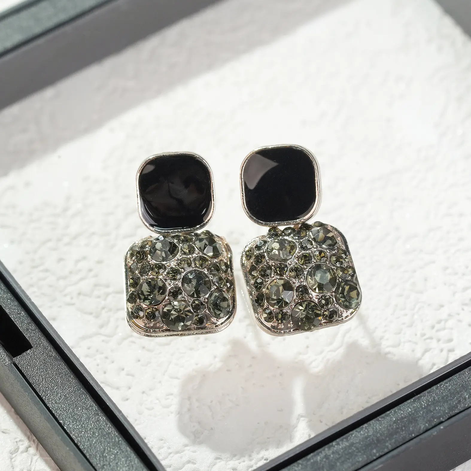 S925 Silver Needle Korean Retro Square Full Diamond Earrings Elegant Niche Light Luxury High-end Design Versatile Stud Earrings - 5409