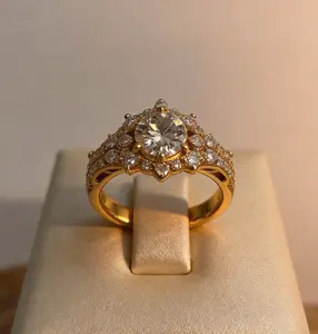 "Old Money" Meets Modern Glamour - The 2026 Must-Have Vintage Egg Diamond Ring