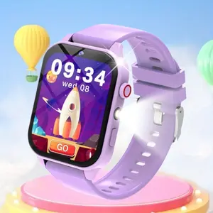 Multifunctional Smart Watch for Boys & Girls, HD Front Camera, Built-In Games, Flashlight Function, Ideal Gift for Kids