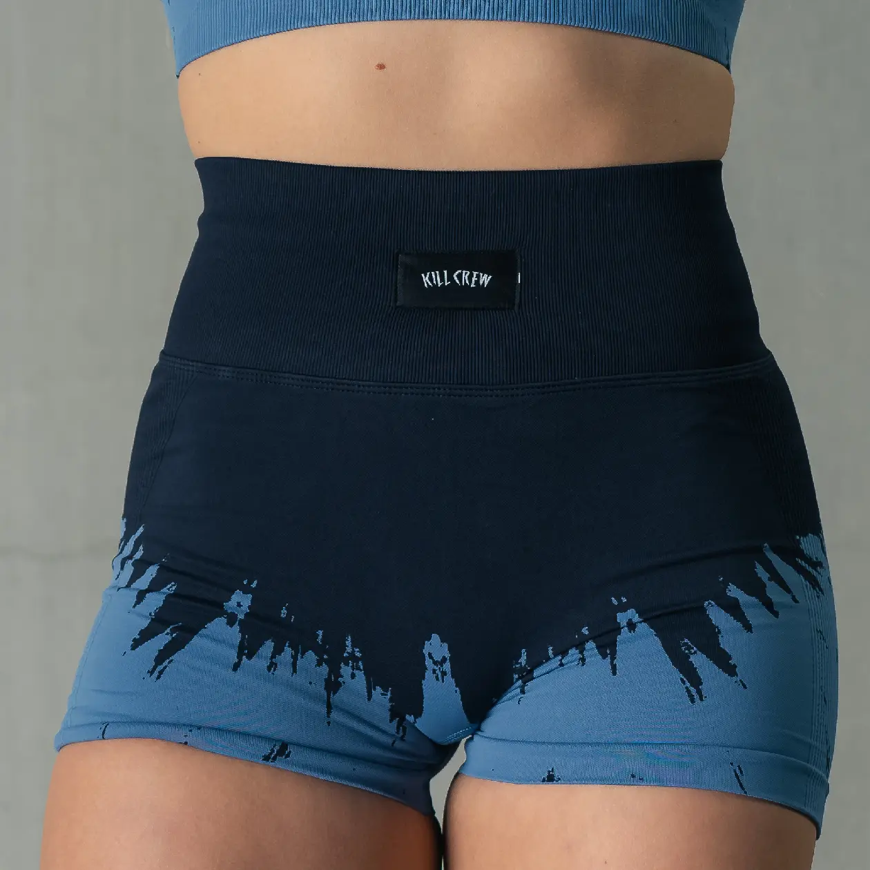 BLACK/BLUE