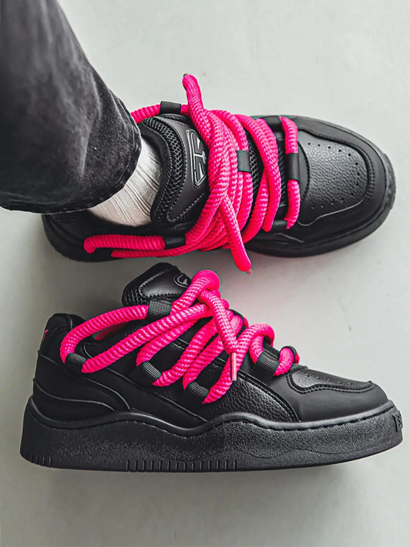 Men's 1 Pair Minimalist Casual Patched Design Round Toe Skate Shoes, Fashionable Lace Up Breathable Mid Heel Skate Shoes For All Seasons, Stylish Skat