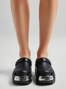 Women's Fashionable Solid Color Clogs, Casual Comfortable Breathable Non-slip Clogs, Outdoor Sports Sandals for Beach Vacation