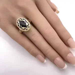 Vintage light luxury bohemian style ring.Vintage filigree ring.Art nouveau inspired jewelry.Handcrafted filigree detail.Openwork band design.Everyday vintage accessory.Timeless bohemian ring.Gift for vintage lovers.