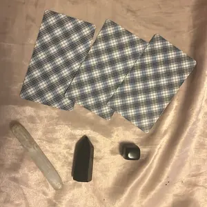 Private. Love reading. Oracle reading. Love life.