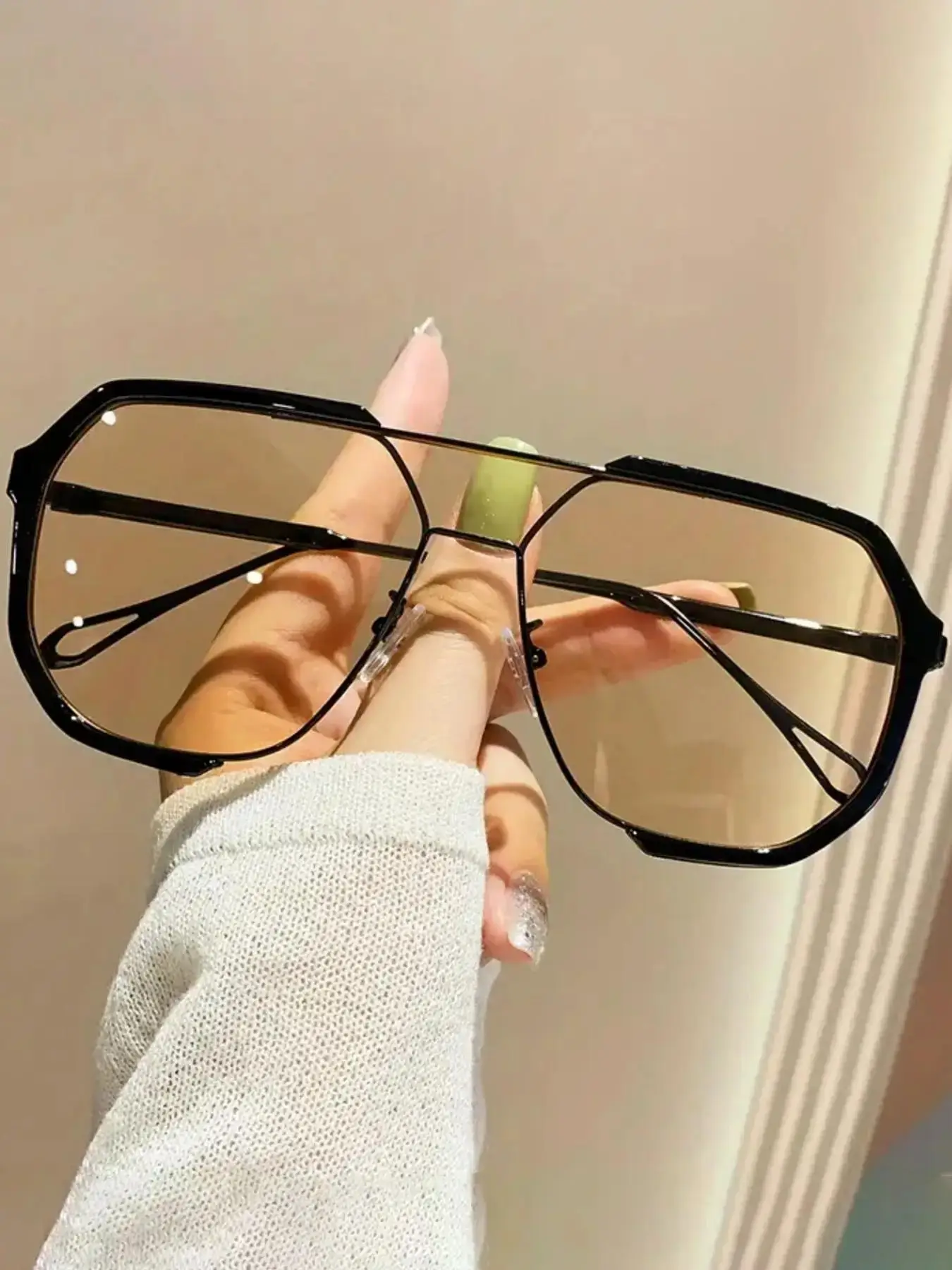 Summer Minimalist Geometric Frame Top Bar Sunglasses for Men & Women, 2024 Vintage Trendy Thin Glasses for Everyday Use, Modern Fashionable Versatile