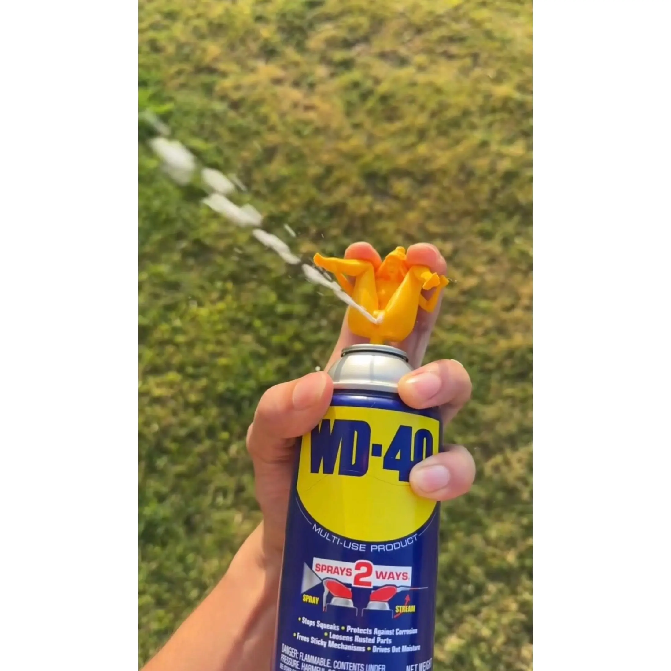 WD Squirter Spray Tip (Fits WD-40 & Standard Cans) WD Squirter Spray Tip (Fits WD-40 & Standard Cans)