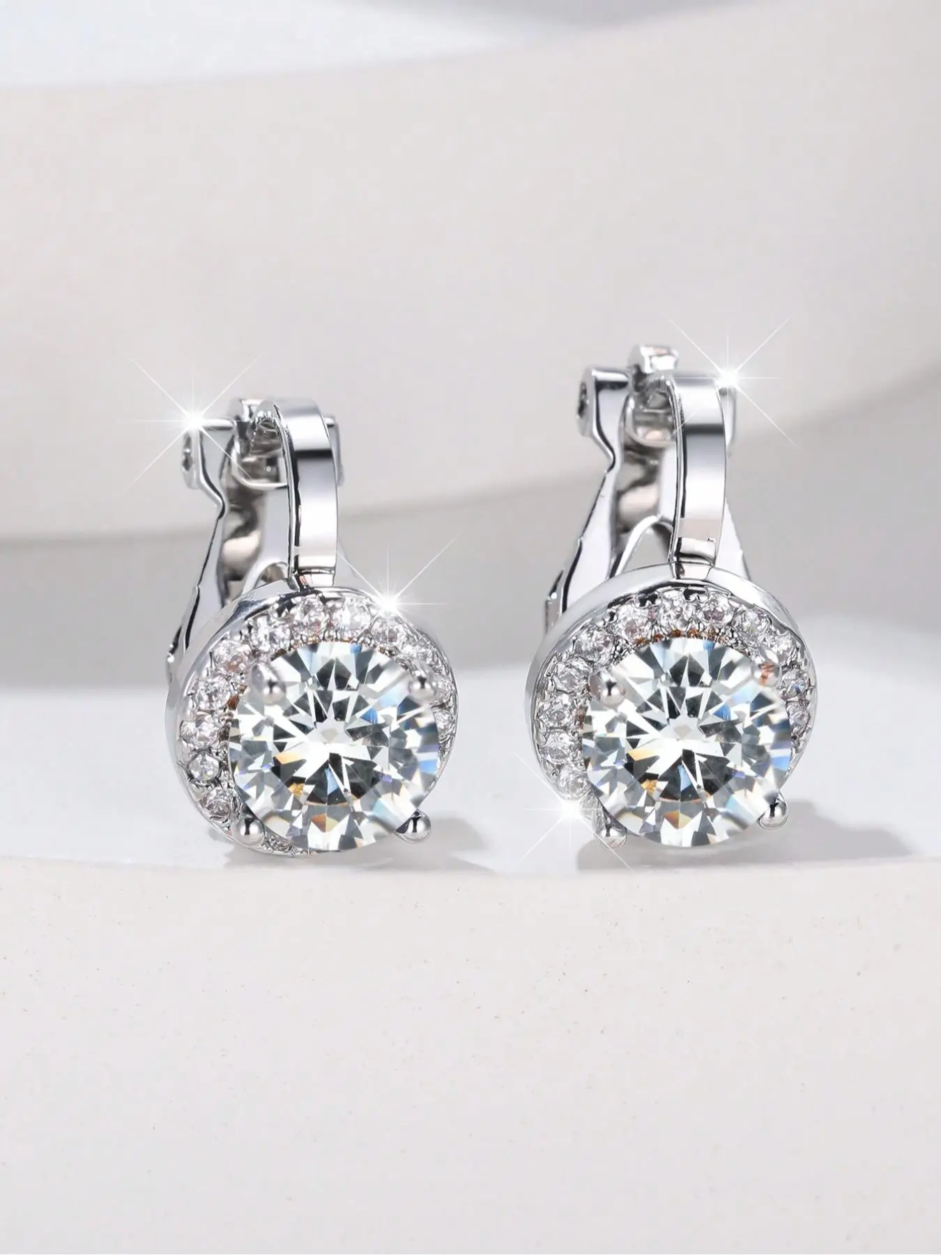 Artificial Zircon Decorated Ear Clip, Fashionable Rhinestone Earrings for Women & Girls, Trendy All-match & Exquisite Jewelry for Birthday Gift, High Quality Earrings