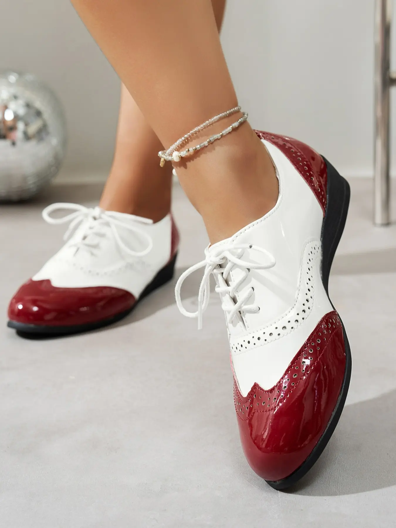 Women's Classic Red & White Color Block Brogue Shoes | Shiny Perforated Design Comfortable Wedge Heel Non-Slip Rubber Sole Retro British Style Commute & Daily Wear Lace-Up Oxfords, Round Toe Oxfords, Footwear
