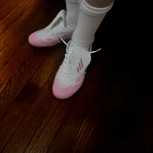 Men's and Women's Collared Football Shoes, Long Stud Soccer Cleats, Adult Lawn Training Sports Shoes, Football Field Boots, Turf Shoes, Comfortable Durable Design